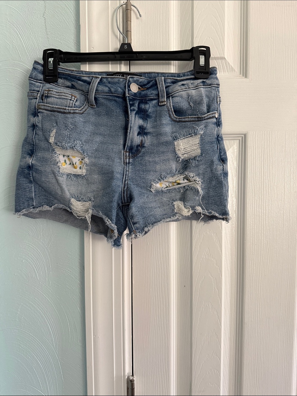 Judy Blue Light Blue Distressed Denim Shorts with Lemon Patch Detail